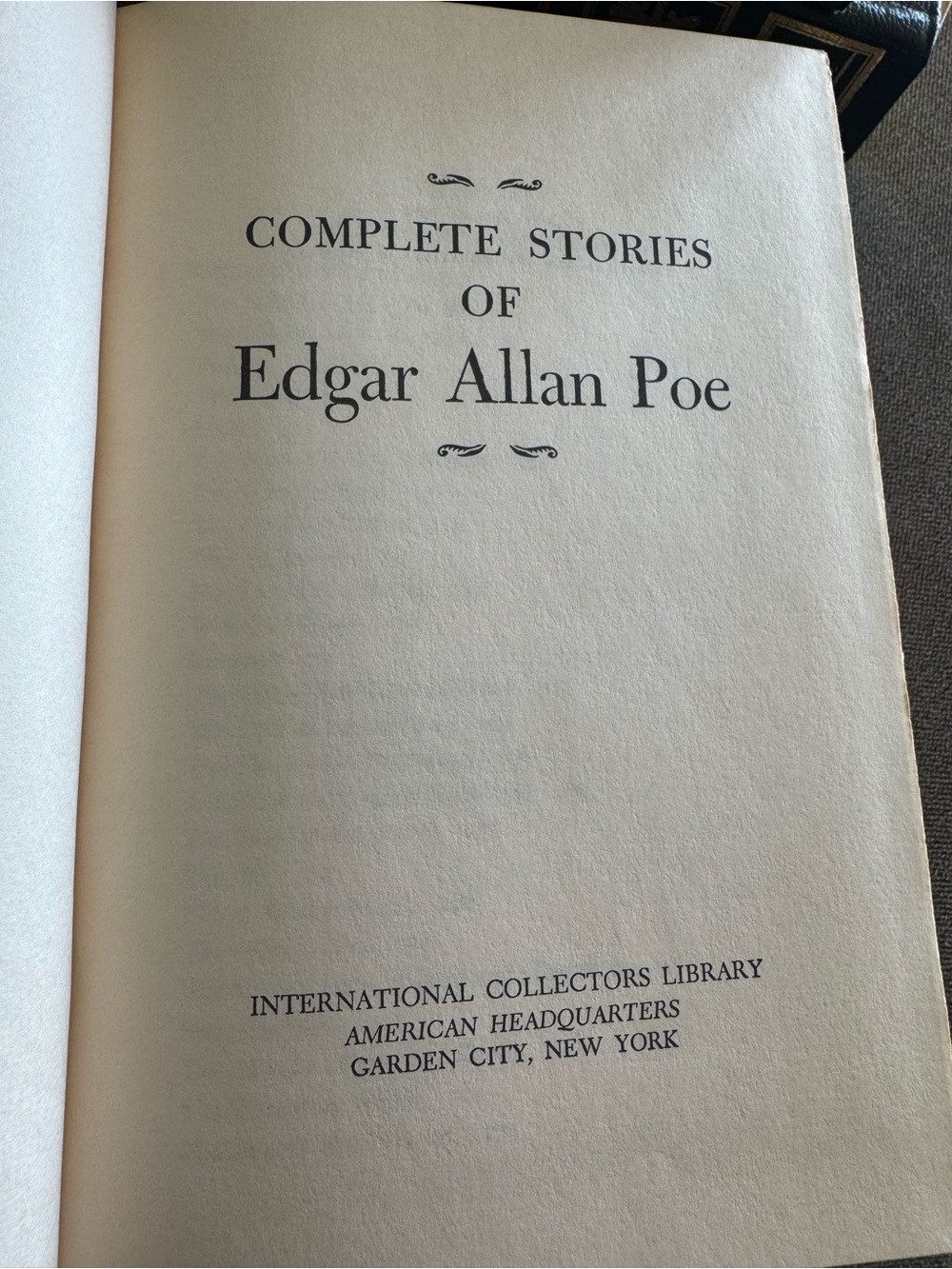 COMPLETE STORIES OF EDGAR ALLAN POE